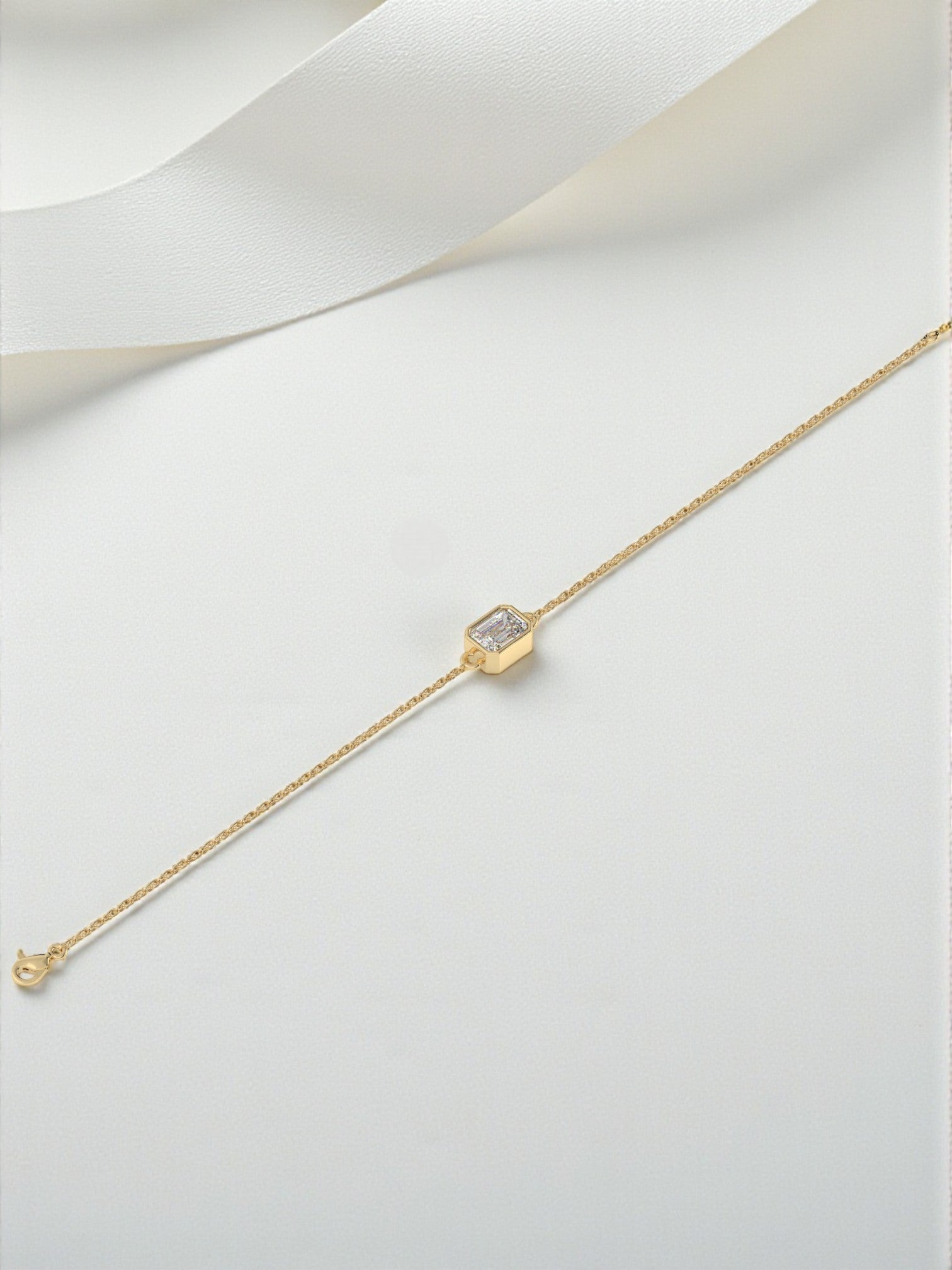 Emerald Solitaire Luxe Bracelet